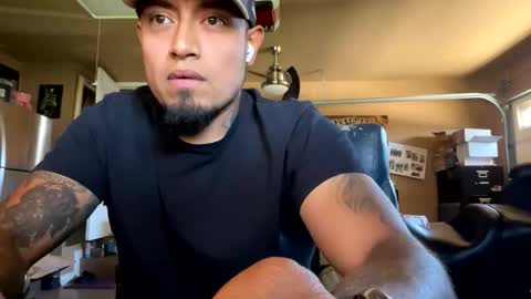 Snapshot of _mass_shaft_ chatting on 28, 4, 2026 Mass Shaft online show from 28, 4, 2026