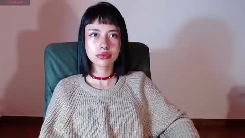 Snapshot of _mavis2 chatting on 30, 9, 2025 Mavis online show from 30, 9, 2025