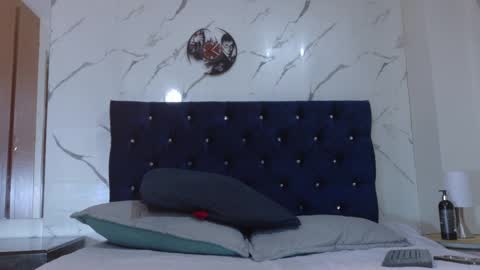 Snapshot of _maximo_1 chatting on 25, 5, 2026 _maximo_1 online show from 25, 5, 2026