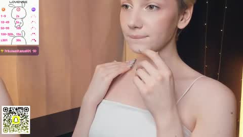 Snapshot of _medal_of_horny_ chatting on 5, 6, 2026 Elva and Kate online show from 5, 6, 2026
