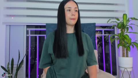 Snapshot of _meel_ chatting on 4, 11, 2025 Meel online show from 4, 11, 2025