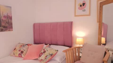 Snapshot of _megaan__ chatting on 24, 11, 2025 Megan online show from 24, 11, 2025