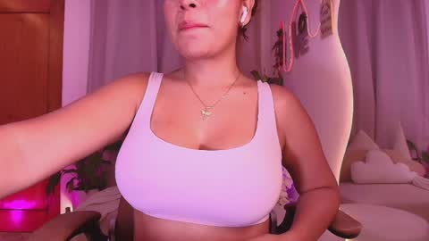 Snapshot of _megan_akbar chatting on 30, 4, 2026 Marce online show from 30, 4, 2026