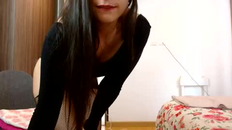 Snapshot of _mia_angel17 chatting on 22, 6, 2026 MIA online show from 22, 6, 2026