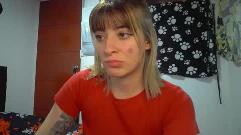 Snapshot of _mia_foster1 chatting on 5, 4, 2026 Mia-foster online show from 5, 4, 2026
