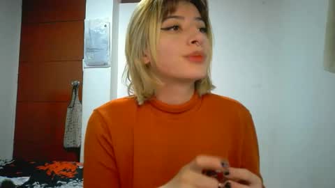 Snapshot of _mia_foster1 chatting on 17, 4, 2026 Mia-foster online show from 17, 4, 2026