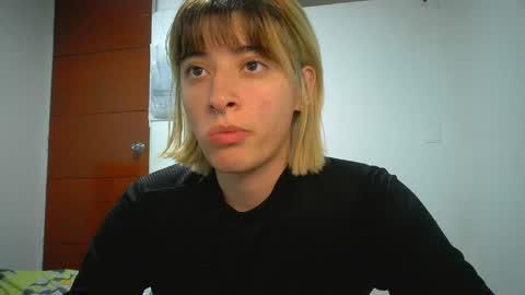 Snapshot of _mia_foster1 chatting on 23, 4, 2026 Mia-foster online show from 23, 4, 2026