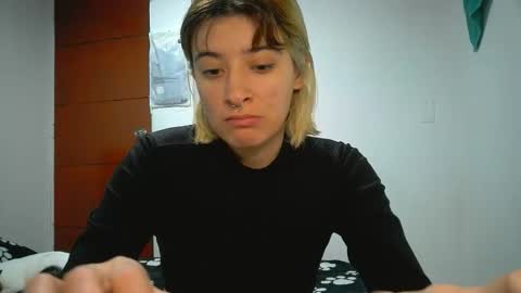 Snapshot of _mia_foster1 chatting on 5, 5, 2026 Mia-foster online show from 5, 5, 2026
