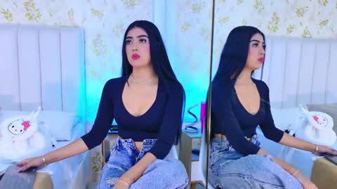 Snapshot of _miaa_monroe chatting on 6, 11, 2025 Mia Monroe online show from 6, 11, 2025