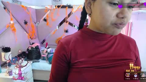  Mia  online show from 22, 10, 2025