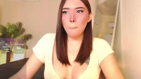 Mia Rose online show from 26, 11, 2025