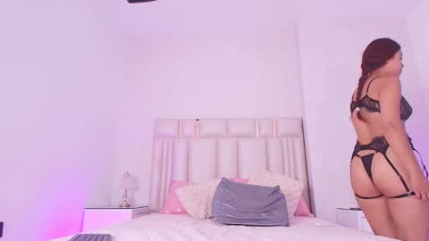 Mia  online show from 2, 6, 2026