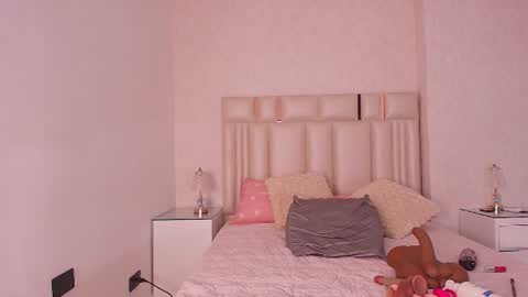 Snapshot of _miavelvet chatting on 21, 7, 2026 Mia online show from 21, 7, 2026