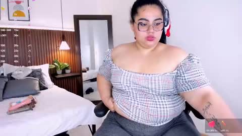 Snapshot of _michel_bbw chatting on 9, 2, 2025 michel online show from 9, 2, 2025