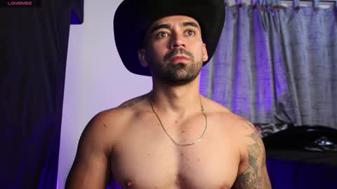 Snapshot of _mikestone chatting on 27, 10, 2025 soy mike online show from 27, 10, 2025