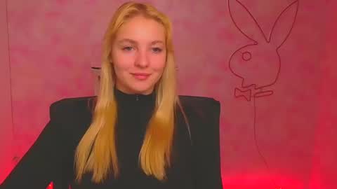 Snapshot of _mila_la_ chatting on 3, 12, 2024 Melanie online show from 3, 12, 2024