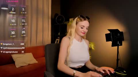 Mila online show from 22, 6, 2026