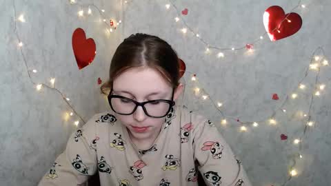 Snapshot of _miraterri_ chatting on 4, 3, 2025 Mira online show from 4, 3, 2025