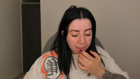 _miss_coco_ online show from 10, 9, 2025