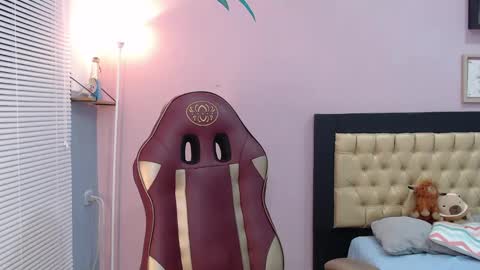 Hinata 3 online show from 19, 1, 2025