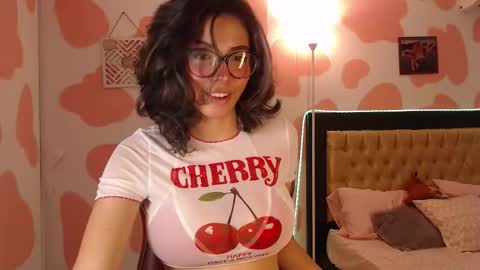 Hinata 3 online show from 19, 9, 2025