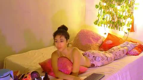 Snapshot of _miss_karoline chatting on 2, 10, 2025 karoline uwu online show from 2, 10, 2025