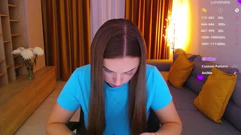 Snapshot of _miss_mia chatting on 27, 10, 2025 Mia online show from 27, 10, 2025