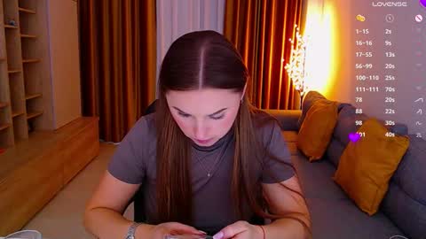 Snapshot of _miss_mia chatting on 9, 11, 2025 Mia online show from 9, 11, 2025