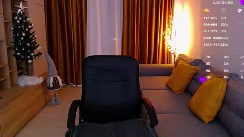 Snapshot of _miss_mia chatting on 15, 12, 2025 Mia online show from 15, 12, 2025