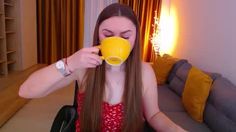 Mia online show from 25, 3, 2026