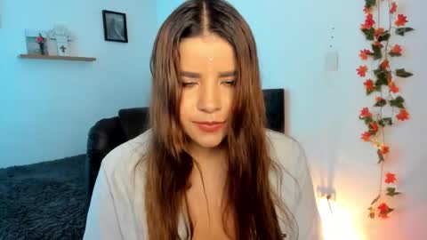     liaaa 4u online show from 9, 9, 2025