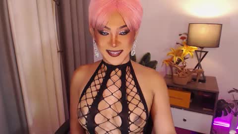 Snapshot of _morganmoore_ chatting on 12, 3, 2025 MORGAN KEEP ON FOLLOWING online show from 12, 3, 2025