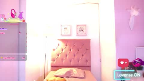 nahomi  online show from 17, 10, 2025