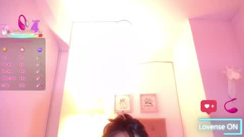 nahomi  online show from 4, 11, 2025