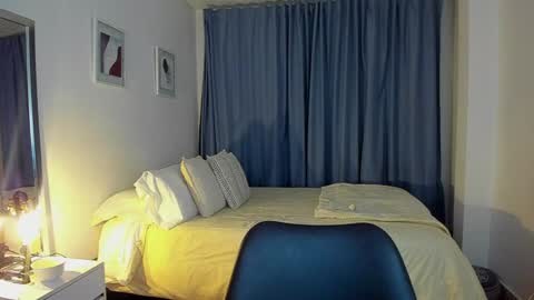 independent model natha online show from 5, 12, 2024