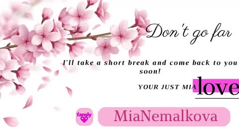 Snapshot of _nemalkovamia chatting on 11, 3, 2025 Mia with a big heart online show from 11, 3, 2025