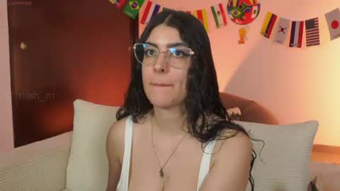 NiniHelp me by giving my show a thumbs up online show from 16, 6, 2026
