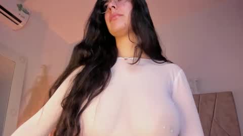 Niah  You can call me Ni or cutie haha online show from 10, 1, 2025