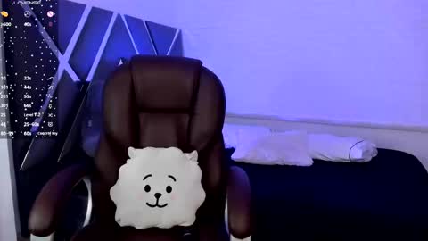 Niah  You can call me Ni or cutie haha online show from 27, 2, 2025