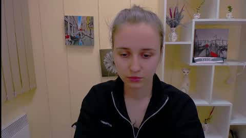 Snapshot of _nicole_new chatting on 5, 3, 2025 Nica online show from 5, 3, 2025