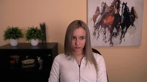 Snapshot of _nicole_new chatting on 4, 4, 2026 Nica online show from 4, 4, 2026