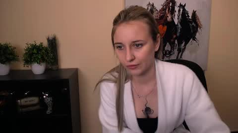 Snapshot of _nicole_new chatting on 29, 4, 2026 Nica online show from 29, 4, 2026