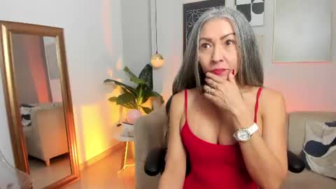 Snapshot of _nicoletteshea_ chatting on 7, 7, 2026 _nicoletteshea_ online show from 7, 7, 2026