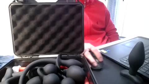 Snapshot of _obetron_ chatting on 19, 2, 2025 Nicola online show from 19, 2, 2025