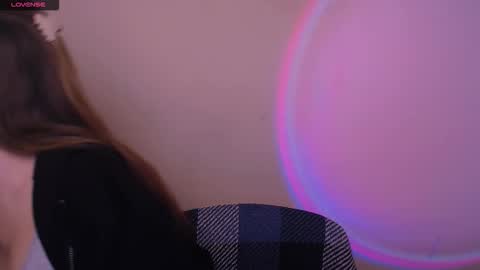 Olivia online show from 12, 11, 2025