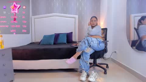 Snapshot of _peach1_ chatting on 16, 9, 2025 peach1 online show from 16, 9, 2025