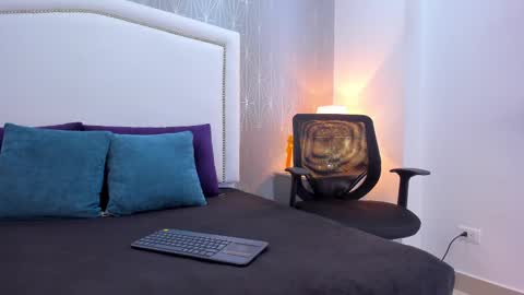 Snapshot of _peach1_ chatting on 29, 9, 2025 peach1 online show from 29, 9, 2025