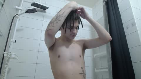 Snapshot of _peachtree_ chatting on 18, 12, 2025 Willie online show from 18, 12, 2025