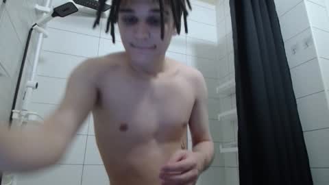 Snapshot of _peachtree_ chatting on 20, 12, 2025 Willie online show from 20, 12, 2025