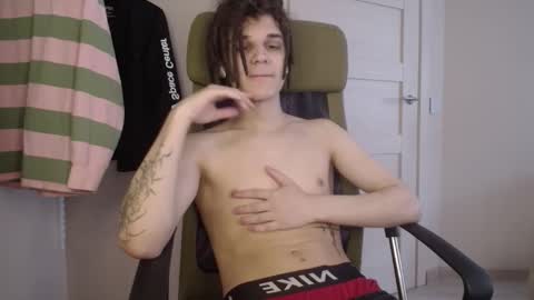 Snapshot of _peachtree_ chatting on 31, 3, 2026 Willie online show from 31, 3, 2026